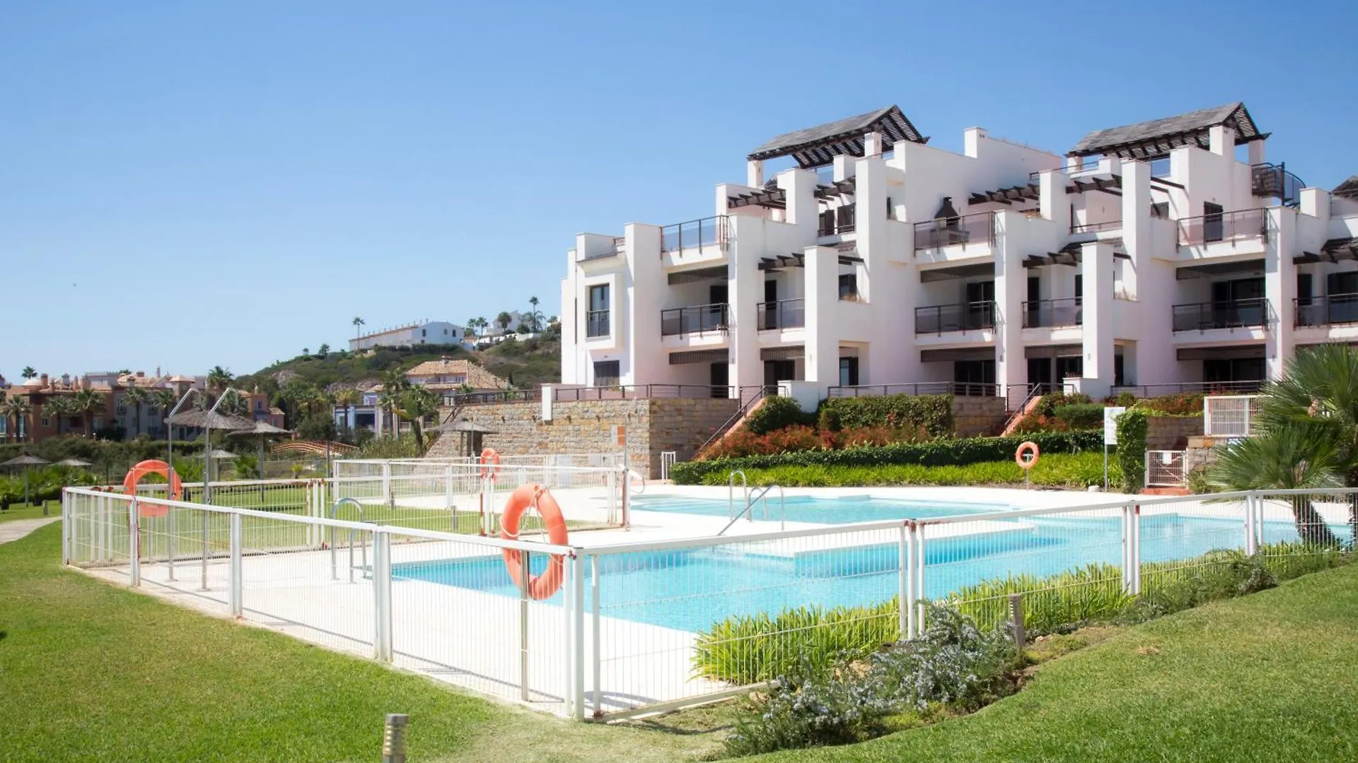 Luxury Casares Del Mar Dp7 Apartment Spain